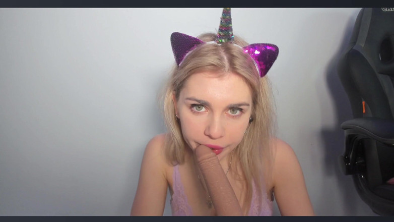 Misty Phoenix: Sucking Unicorn