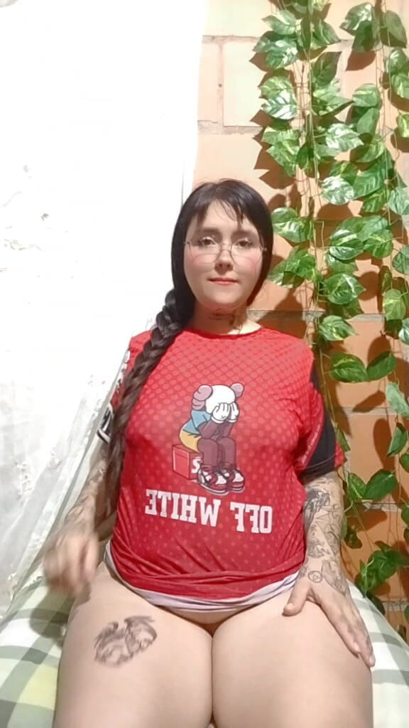 Dalyla: 뚱뚱하고 발정나서 따먹기