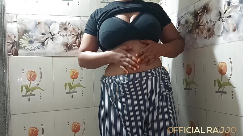 Alu Rajjo: Je doigte ma chatte avec plaisir