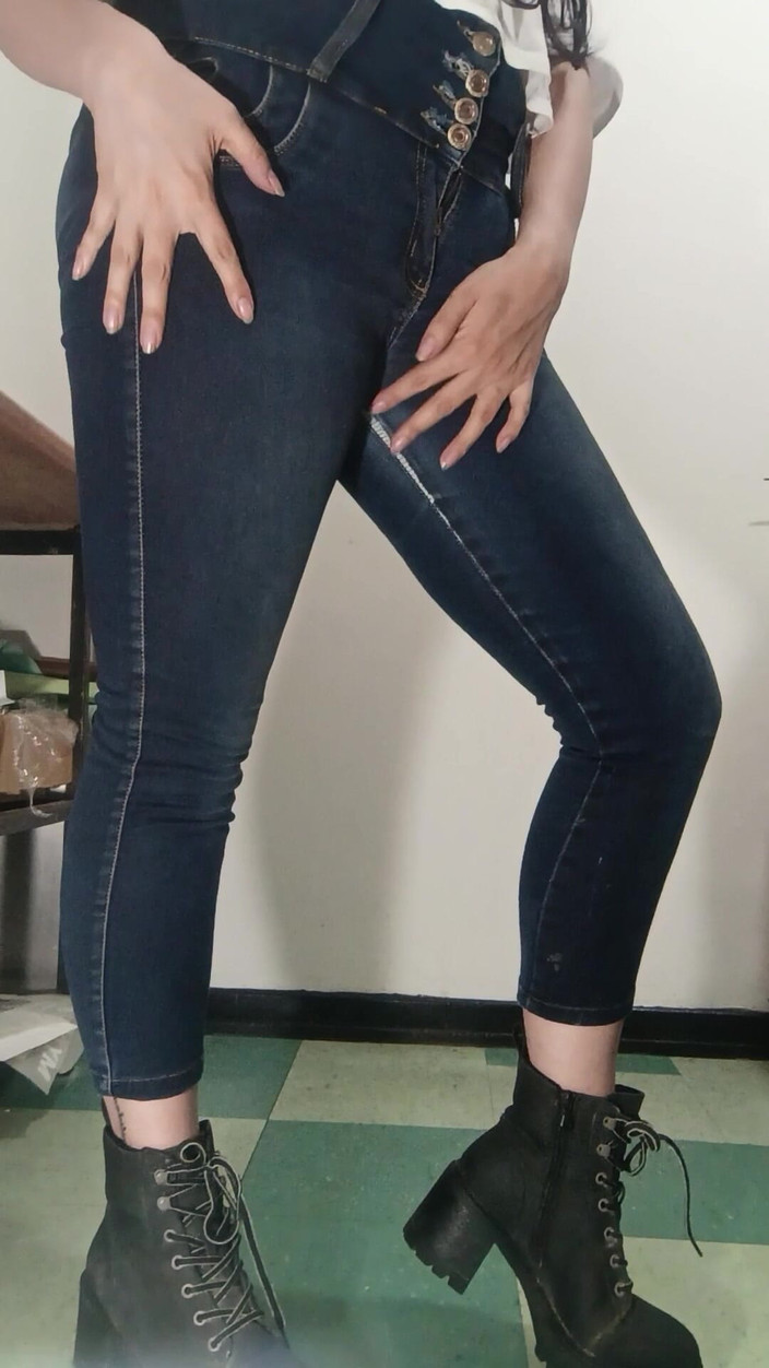 Golden domme: Моделирую потертые джинсы