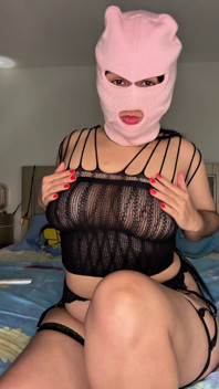Naughty Masked Babe Pounds Her Pussy for More Pleasure