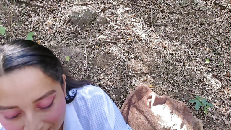 Marys: Pantat bahenol 18 tahun dientot sama orang asing di hutan