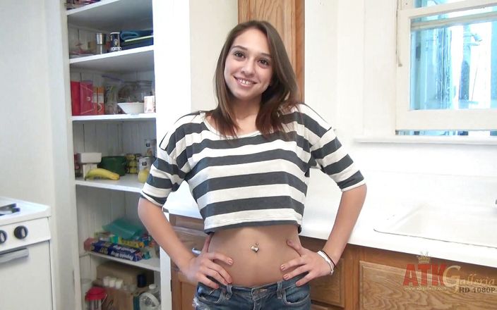 ATKIngdom: 18yo Latina Sara Luv gets off in the kitchen