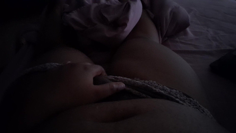 Eleasihle Esma: Melancap pagi yang lembut