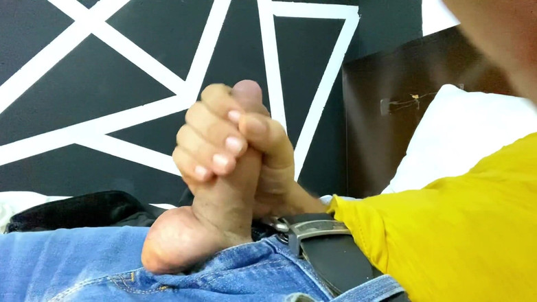 Latin mature king: Un grande cazzo tra i vestiti