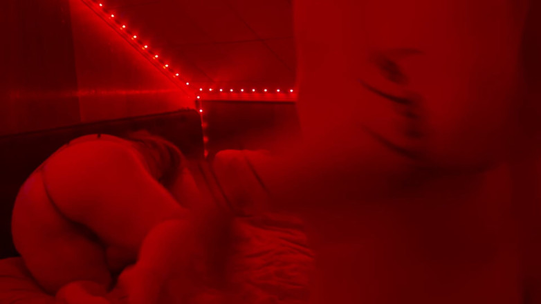 SinfulShadows: Mrs. sinful's muschi geleckt, nimmt großen cumshot auf den arsch
