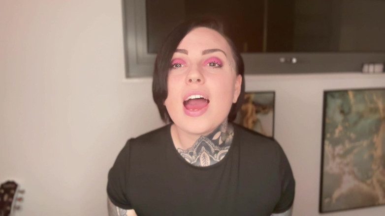 Miss Valentina: Be My Obese Piggy