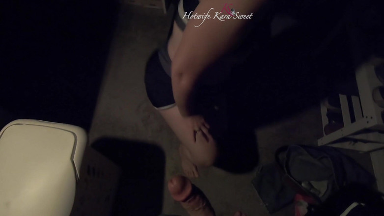 Kara Sweet: Impreza bilardowa MILF oszust