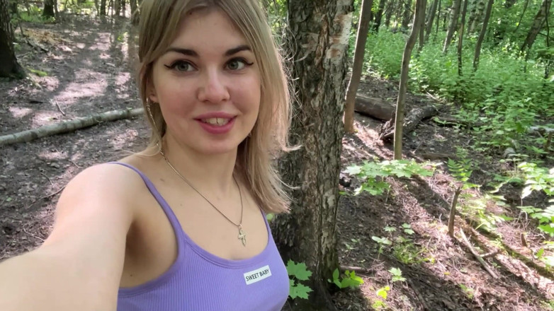 Misty Phoenix: I Fill My Pussy with Food and Go for a...