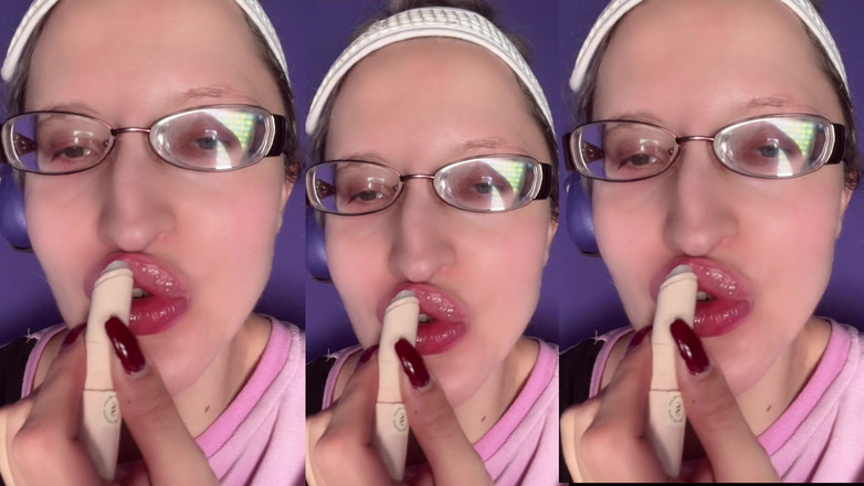 FinDom Goaldigger: Pompuje wtyczkę Pout Bimbo transformacji dla wargi obsesji klip autorstwa...