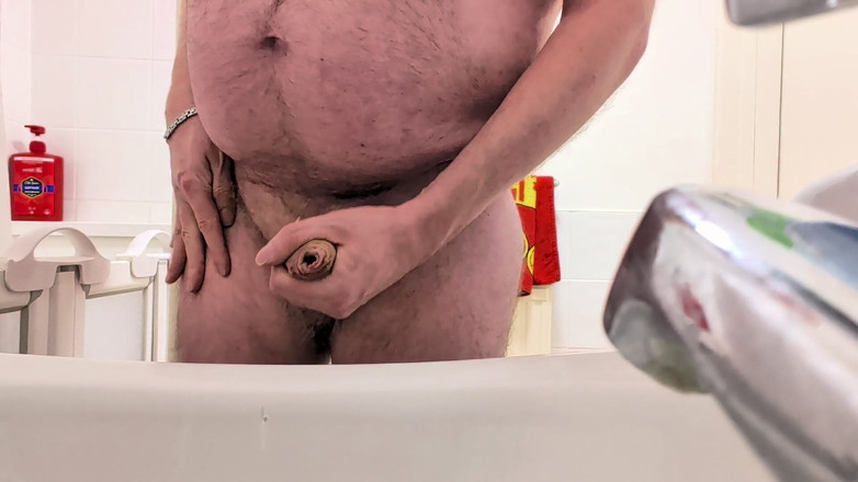 Cj43: Sục cu trong phòng tắm