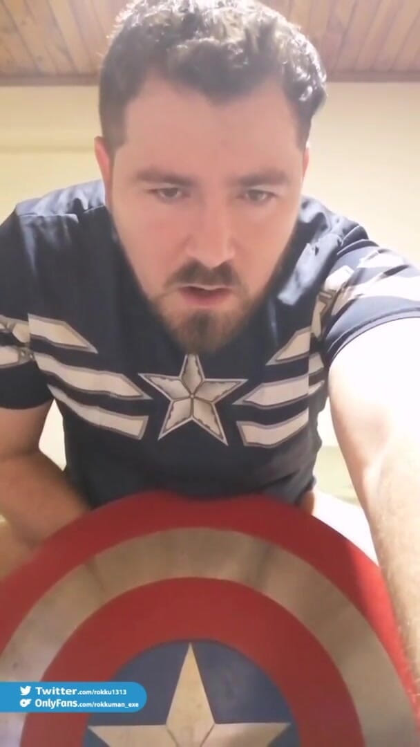 Rokkuman: Masturbándose 64 latino - chilena