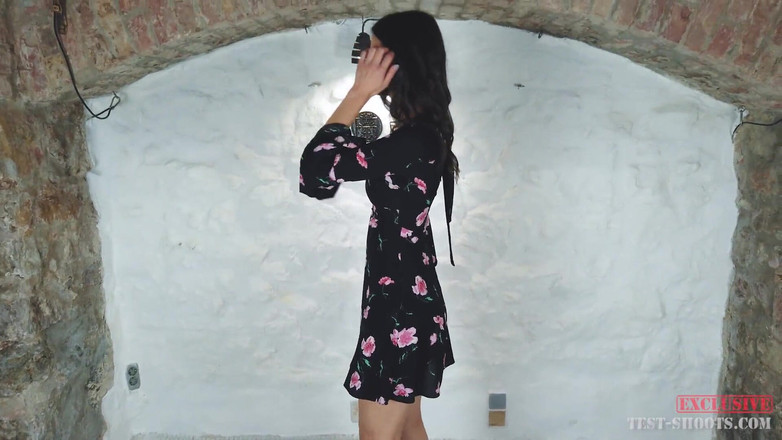 Test-Shoots: Video eksklusif dengan muka cantik remaja dara viola Kat dalam...