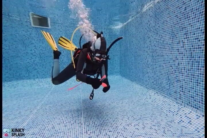 UKCuteGirl Lucy Lauren: Scuba Agent Lucy Returns Underwater Diver Searches for Secret Device