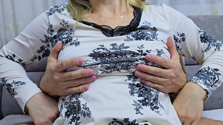 Venus and rider: 푹신한 젖탱이와 젖꼭지 빠는 친밀한 플레이