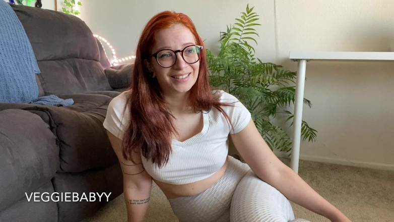 Veggiebabyy: Ex novia te atrae de vuelta con travieso culo
