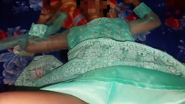 Tip_top_mall: Gadis remaja desa india 18+ dientot habis-habisan sama pacarnya