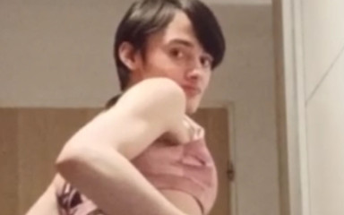 Aliciaquinn: Aliciaquinn berbogel dan melancap awek dalam pakaian seksi