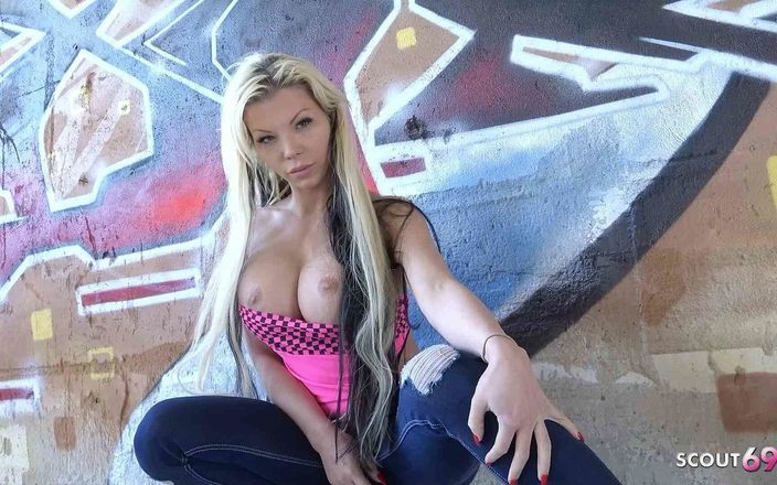Full porn collection: Грудастую зрелую Barbie Sins сняли для настоящего траха на улице в любительском видео