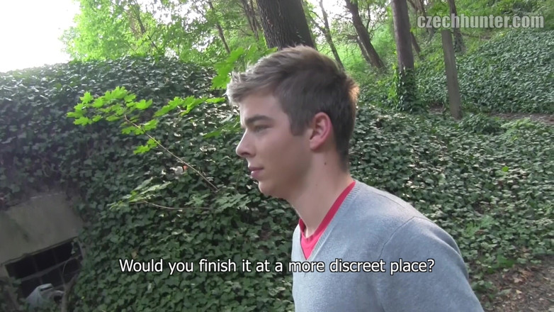 Twink pop studio: Twinkpop - amateur twink deepthroats grote pik pov onbesneden pik