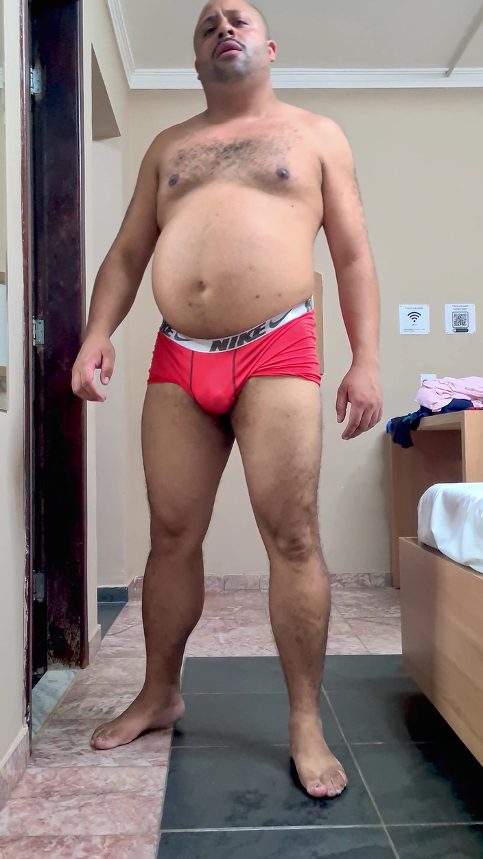 Punchbagplz: Bearzinho Black - POV 힐 체험