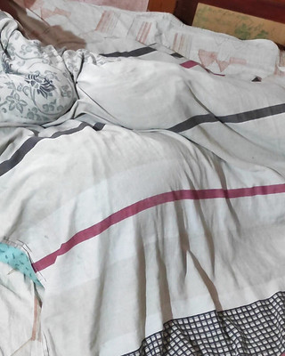 Realmallucouplevlog: インドの温泉はクソによって彼女のボーイフレンド