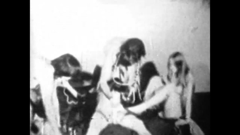 The Unforgettable: Ekelhafte Lesbische Lust