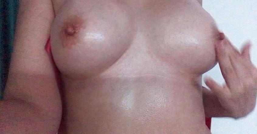 Thebeautybadby: podívejte se na moje velká a bohatá prsa