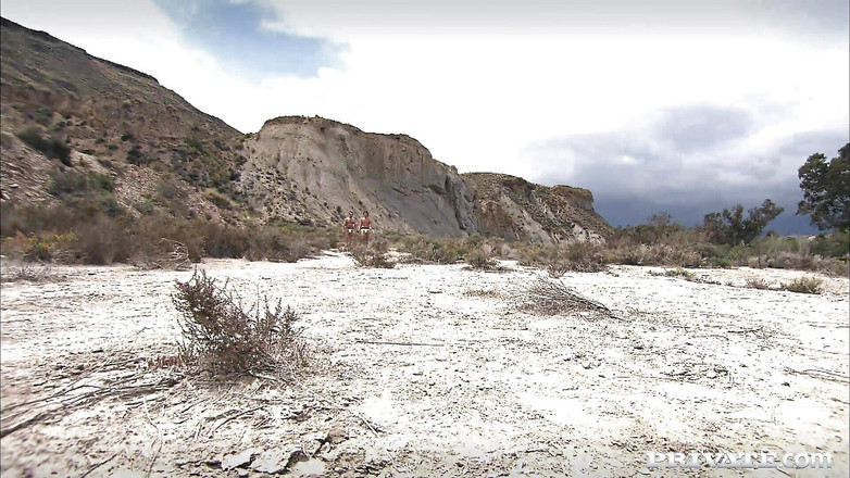 Private.com: 私人凡妮莎梅有一个户外三人行，包括双插！