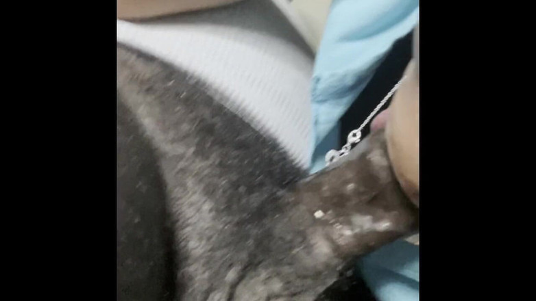 Sunshine Nights: Sunshine填满她的嘴巴