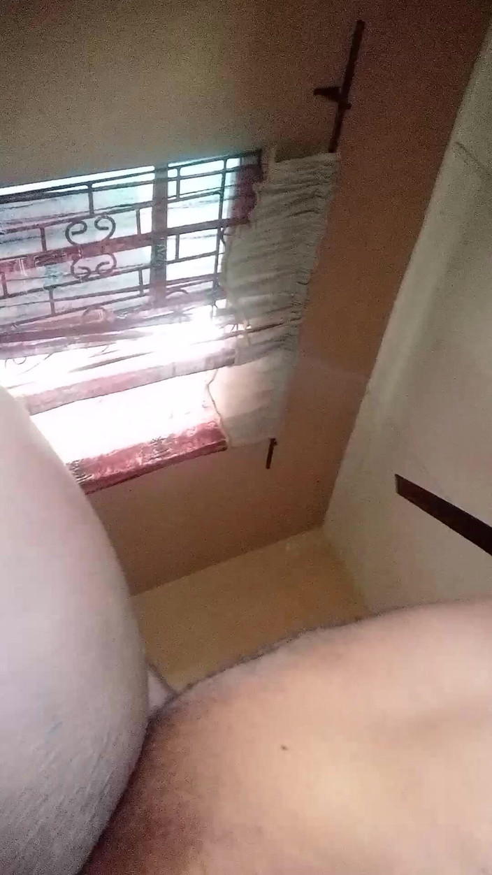 Londiq girls: 用你的10英寸鸡巴无情地操我，我爱你的大黑屌