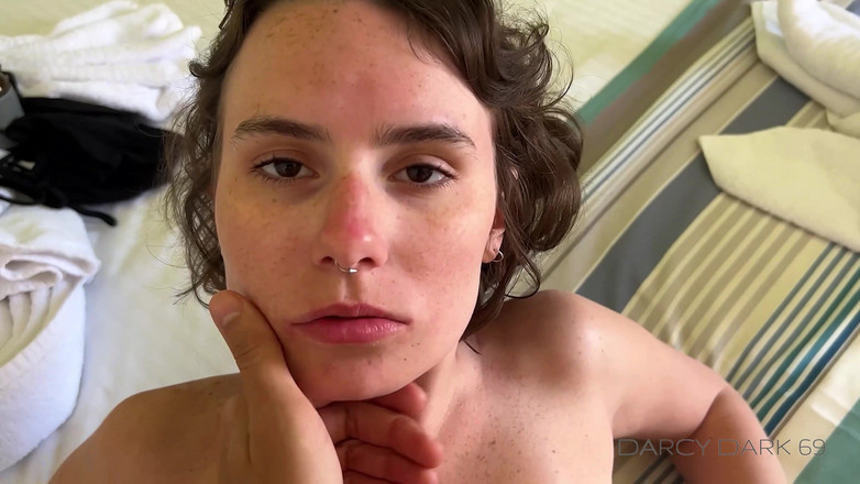 Darcy Dark: 酒店，你总是可以做爱