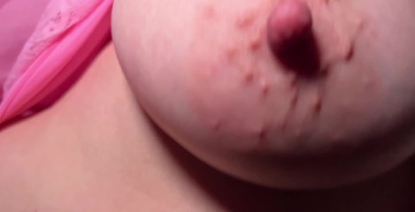 TabithaXXX: E se ti lascio giocare con le mie tette stamattina?...