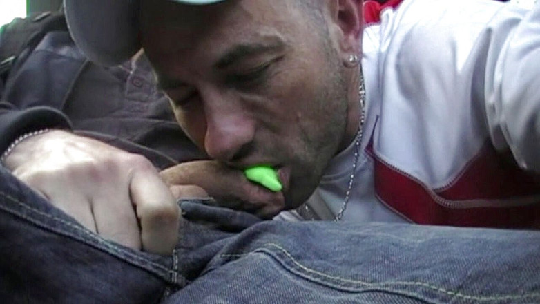 Jess Royan XXX: Utilisée dans ma voiture dans la nature par une Arabe...