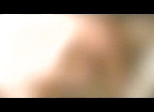 Face Bangers: Awek cantik bertetek besar menggembirakan zakar besar dengan belonnya