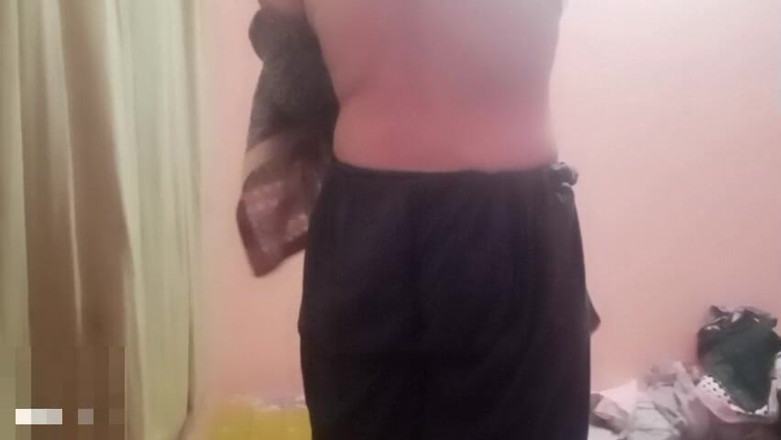 SHAKRATASNEEM: Adik tiri dengan tubuh aduhai ini dientot habis-habisan sama abang...
