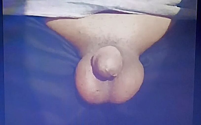 Fik Salom: Soyundıktan sonra teşhirci