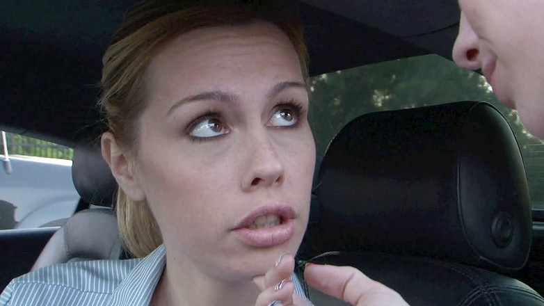 Lesbian Illusion: Mükemmel vücutlu sarışınlar birbirlerini yalıyor