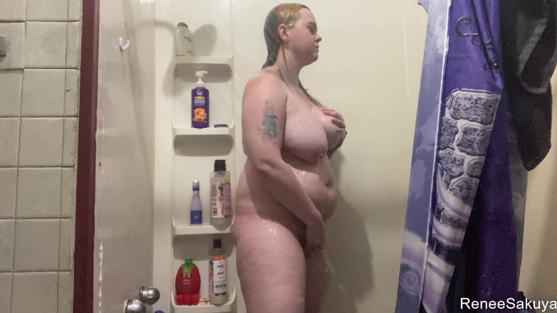 Renee Sakuya: Masturbasi mandi