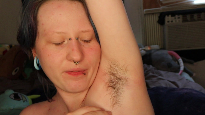 Lori Critter: Licking My Smelly Hairy Armpits