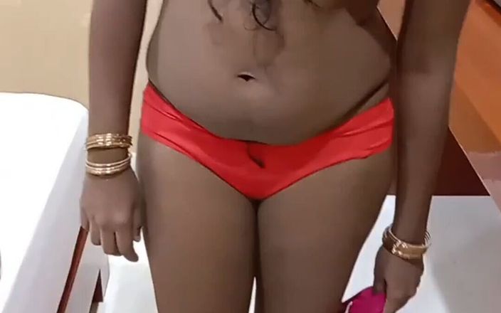 HotwifePlay: Desi indiano tamil village dusky casalinga indossando Saree e mostrando...