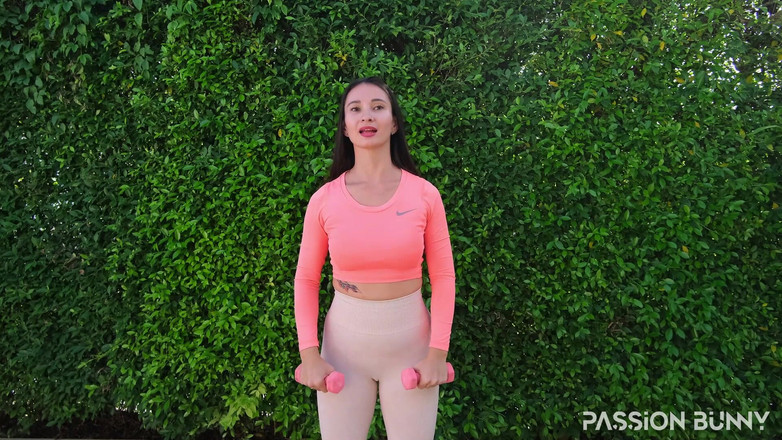 PassionBunny: 和 Passionbunny 一起锻炼 - 第 4 天 - 肩部