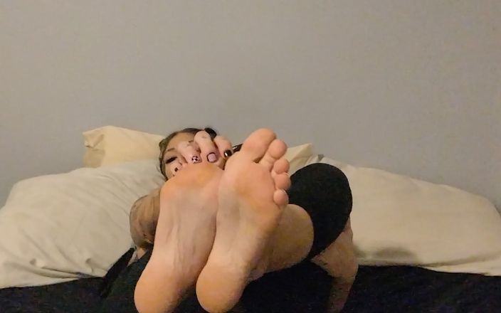 Angel Blaze: Worship My Dirty Soles After I Went to the Gym