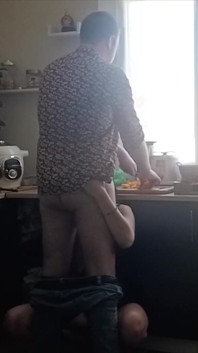 Hotwife Suce Et Se Fait Baiser Sauvagement Comme Une Salope
