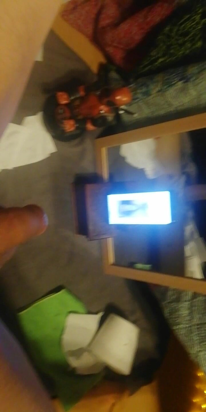 Maddin 69 Dildo: Selbst Aufgespiesst