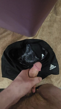 I cum inside my little stepsis tiny volleyball spandex and her dirty pantys that she left on the bathroom floor