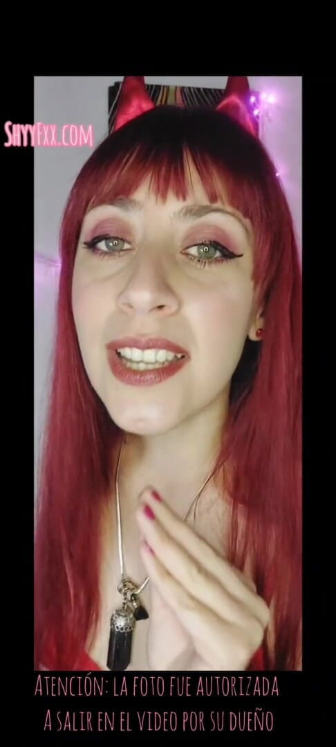 Tu Gauchita Argentina: Shyyfxx ponižoval tohoto krátkého ptáka na jeho žádost! JOI Femdom