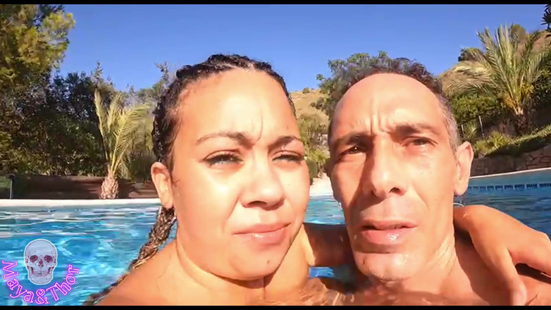 Mayay Thor X: V bazénu a uvnitř mé kundičky chutné creampie