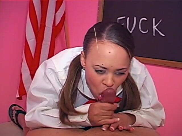 Videowood: Mone Divine - College girl
