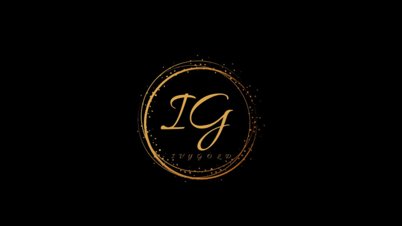 Ivy Gold: Duduk, santai, dengarkan saat aku masturbasi dan mengerang.